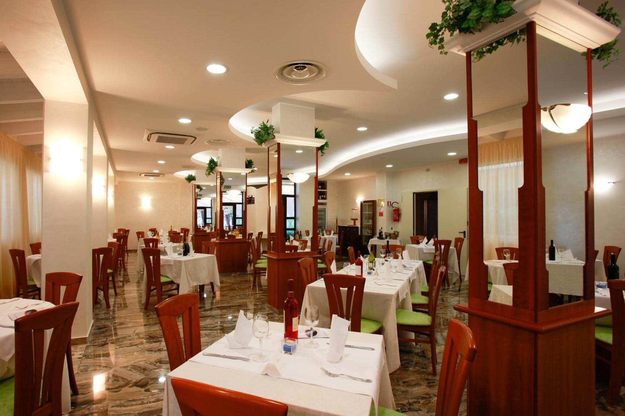 Hotel Florida Silvi Marina Exterior photo