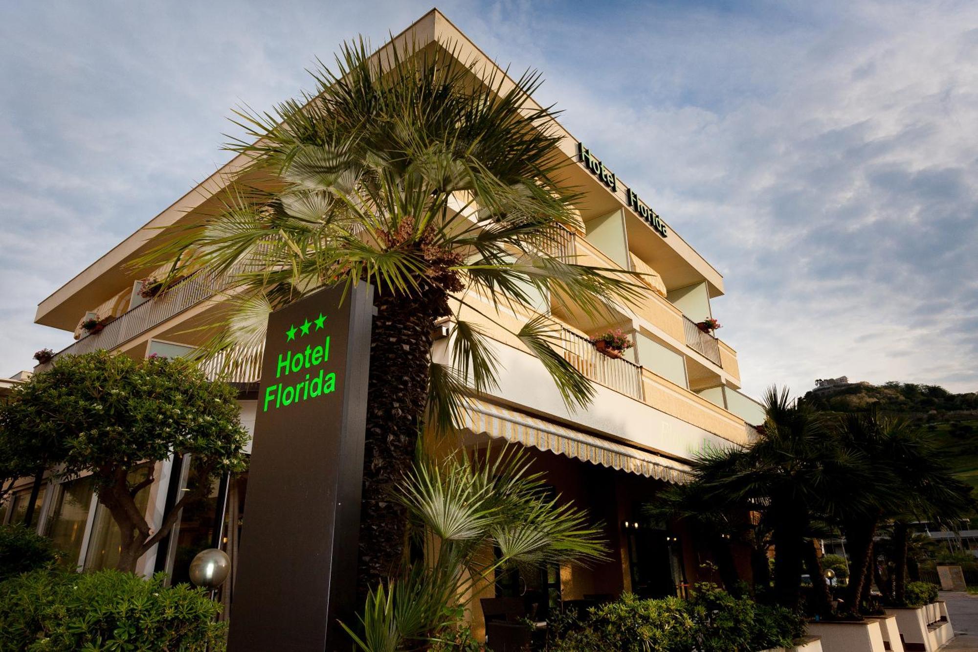 Hotel Florida Silvi Marina Exterior photo